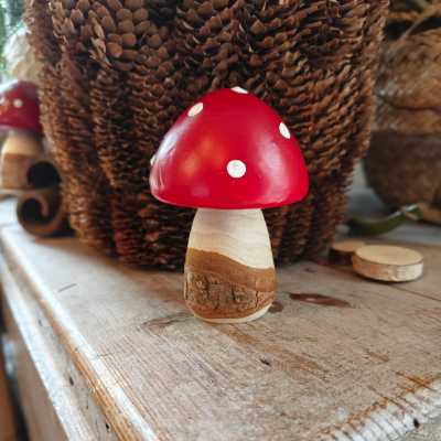 Dekorationssvamp i træ rød – 9 cm